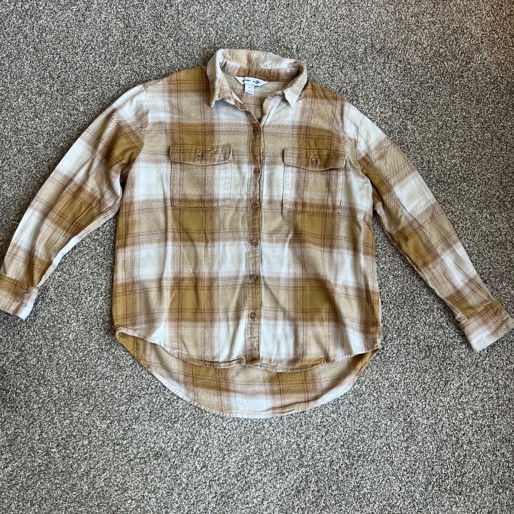 Old Navy Cream/Tan Plaid The Boyfriend Shirt‎ Long Sleeve Flannel, Size Medium